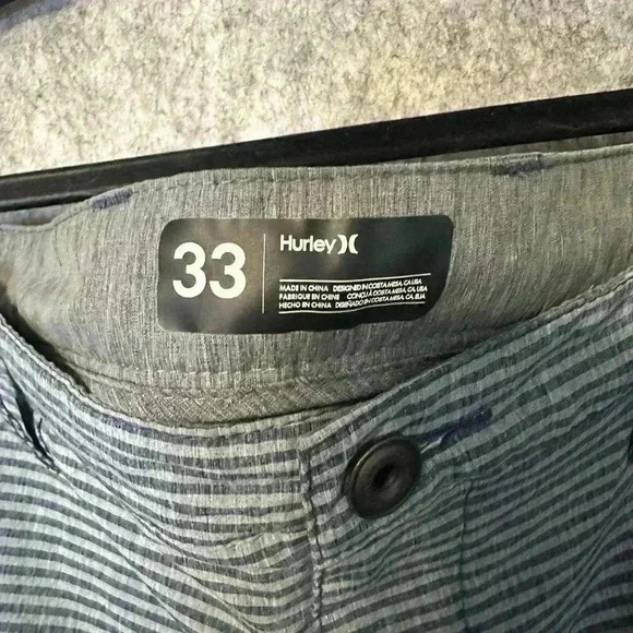 Hurley Phantom Striped Shorts - Size 33 - Picture 5 of 5